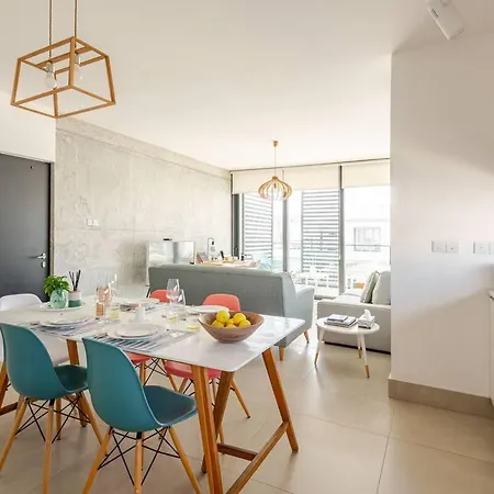 Protea • Reg # 562 • Private Terrace Appartement Nicosie